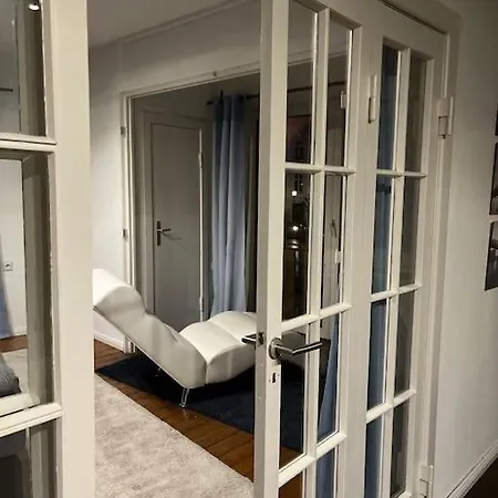 Apartment Geraeumige, Helle 3