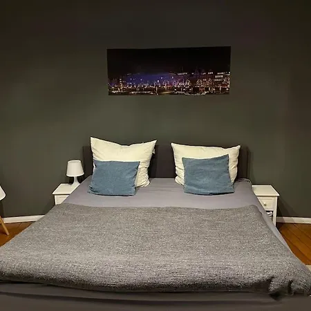 아파트 Geraeumige, Helle 3