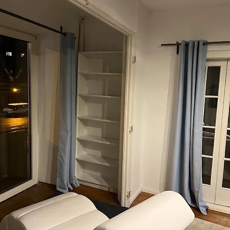 Geraeumige, Helle 3 아파트 *